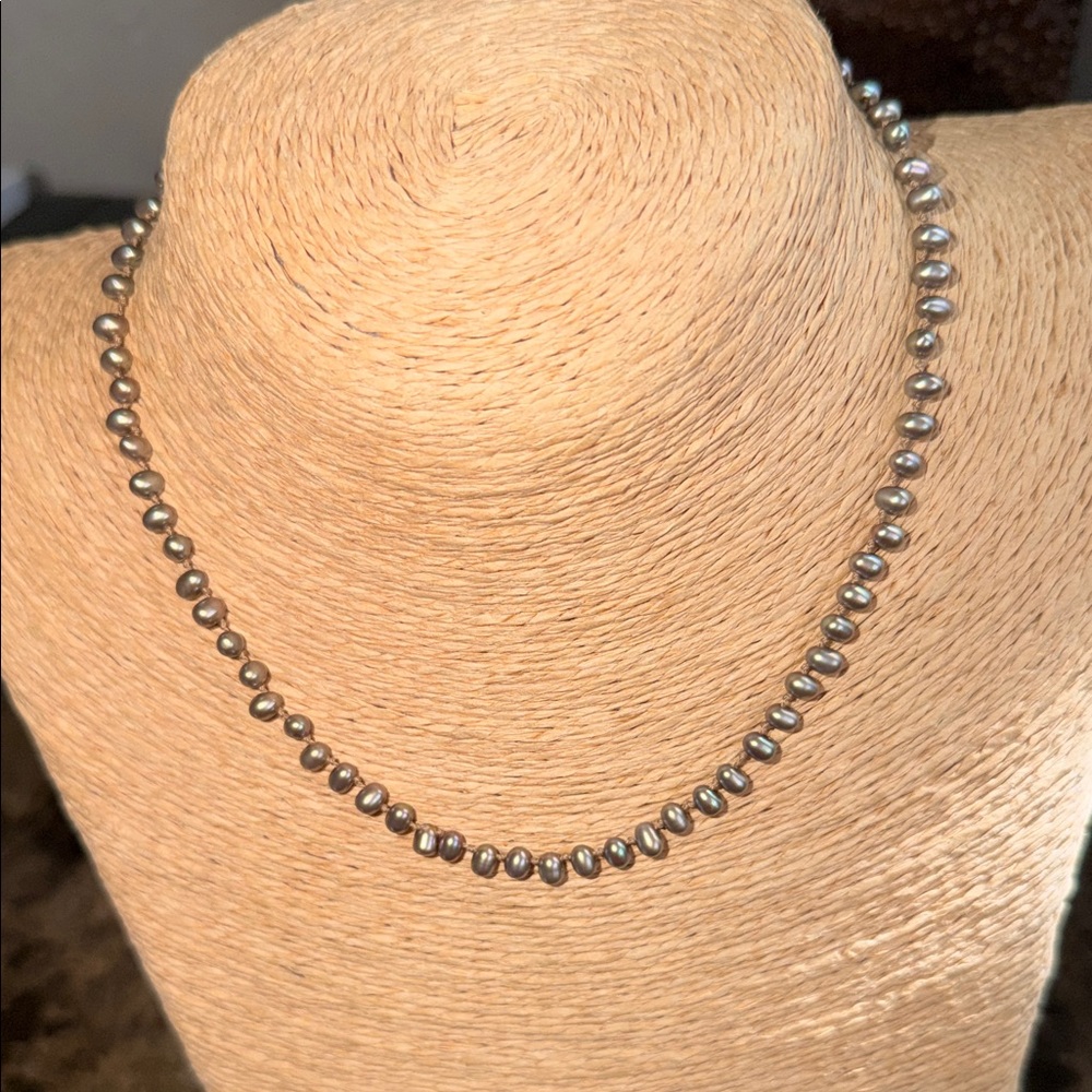 Silver Gray platinum hint of green purple teardrop fresh water Pearl Necklace